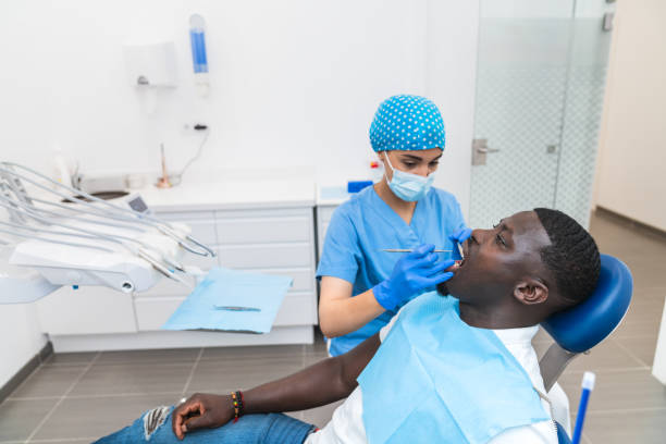 Best Emergency Dental Extractions in Oak Ridge North, TX